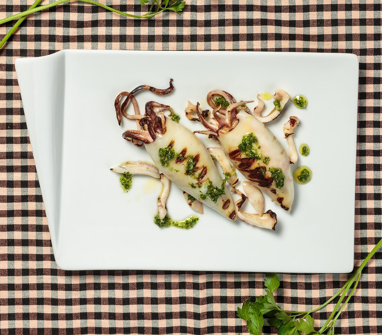 CALAMARS FARCITS DE VERDURES A LA PLANXA - dg